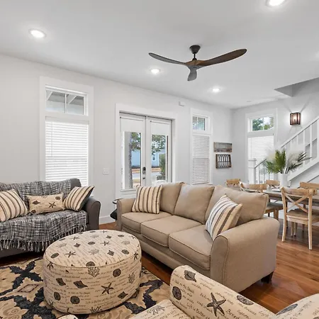 Villa 176 Grande Pointe Circle